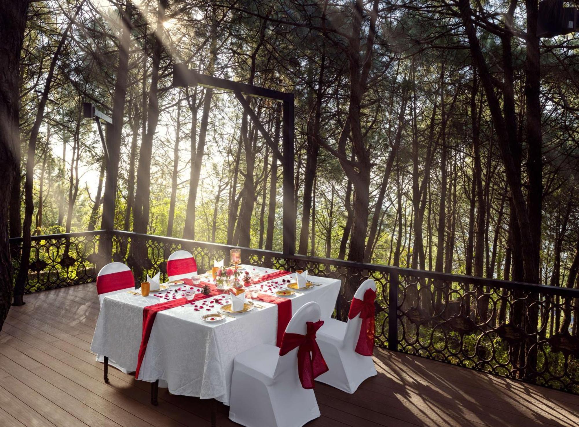 Radisson Blu Resort Dharamszala Kültér fotó